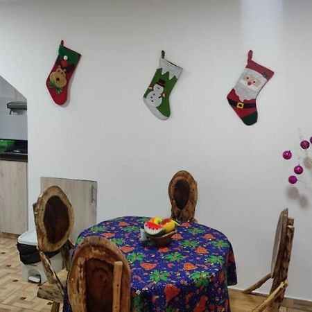 Viviendas Turisticas Sara Angel R1 萨兰托 外观 照片